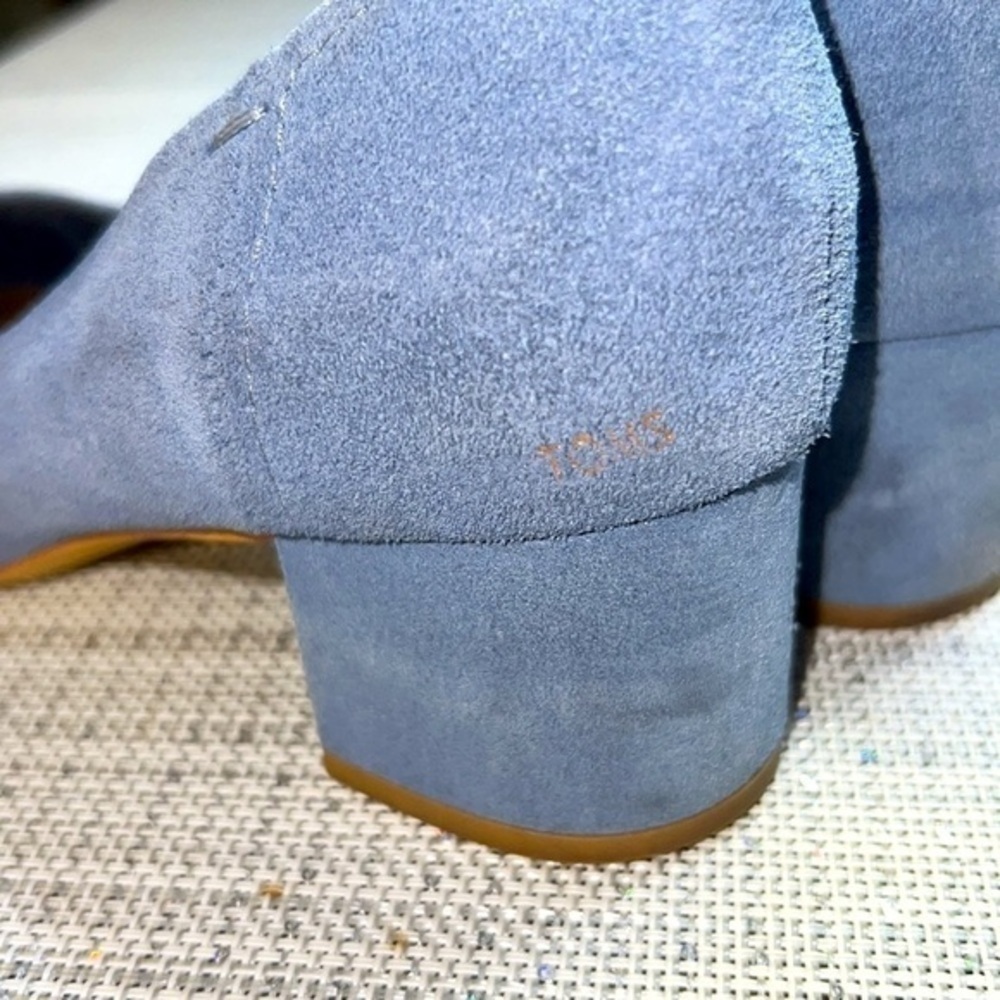 TOMS SHOES, size8W, blue suede - Picture 3 of 8